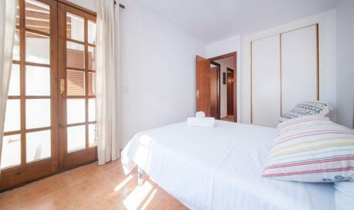 Casa Adosada 50m de La Playa Calafell . Wifi Gratis