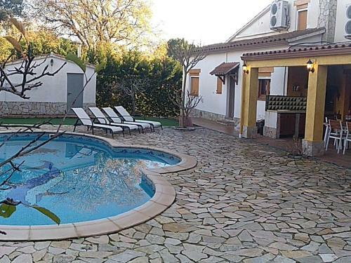 Alquiler Villa Con Piscina Montesa