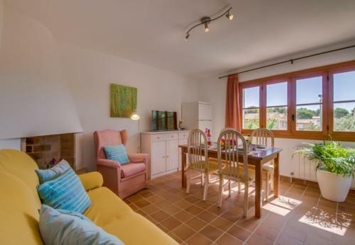 Cala Ratjada Apartment Sleeps 6 With Wifi