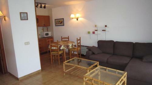 Calella de Palafrugell Apartment Sleeps 4 Pool