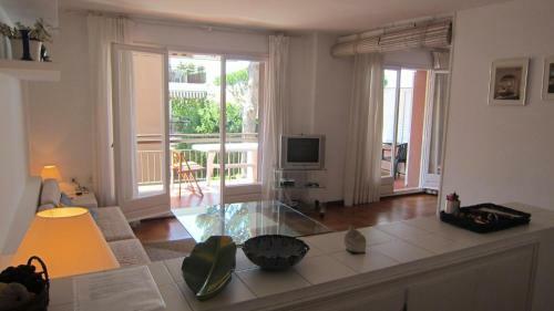 Calella de Palafrugell Apartment Sleeps 4 Pool