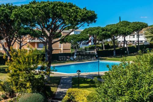 Calella de Palafrugell Apartment Sleeps 6 Pool