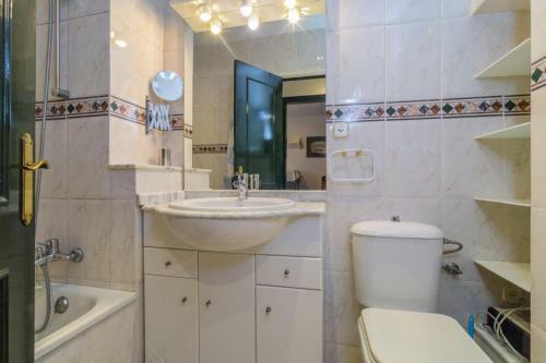 Calella de Palafrugell Apartment Sleeps 4 Pool