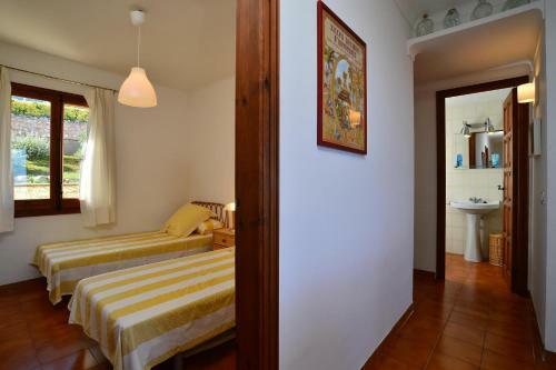 Calella de Palafrugell Apartment Sleeps 4 Pool