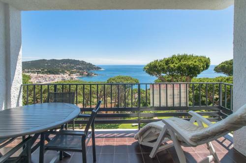 Calella de Palafrugell Apartment Sleeps 7 With Pool