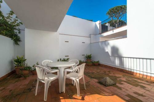 Calella de Palafrugell Holiday Home Sleeps 6 With Pool