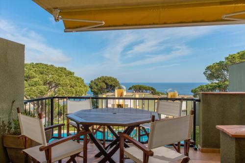 Calella de Palafrugell Apartment Sleeps 5 With Pool