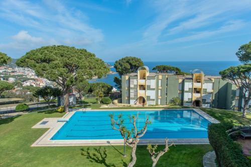 Calella de Palafrugell Apartment Sleeps 5 With Pool