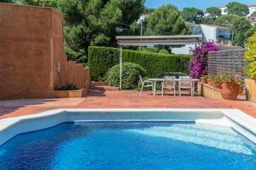 L-3 Calella de Palafrugell 5/ 6 Pax