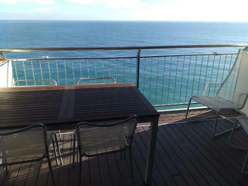 Tranquil Holiday Home In Calella Near Seabeach