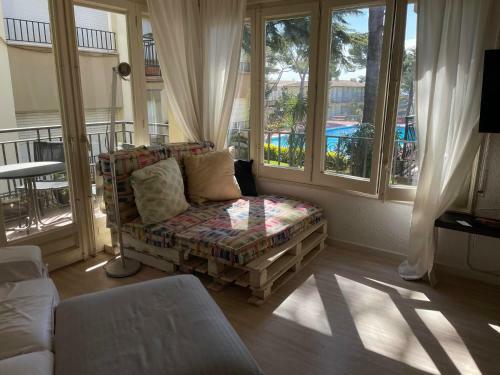 Apartment In Calella de Palafrugell Sleeps 6 With Pool