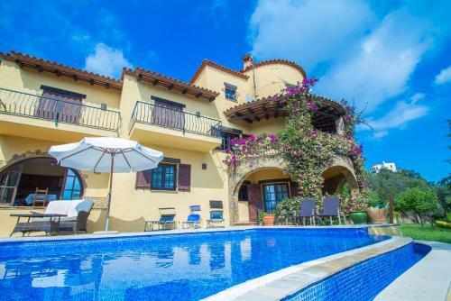 Club Villamar - Cyrus