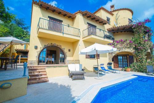 Club Villamar - Cyrus