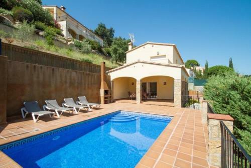Les Cabanyes Villa Sleeps 6 Pool Wifi