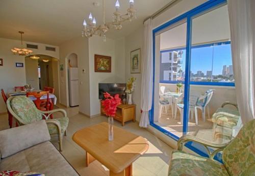 Calpe Apartment Sleeps 7 With Pool Air Con And Wifi