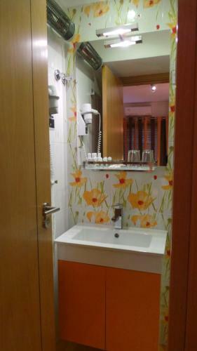 Hostal Dom Jo�o Residencial