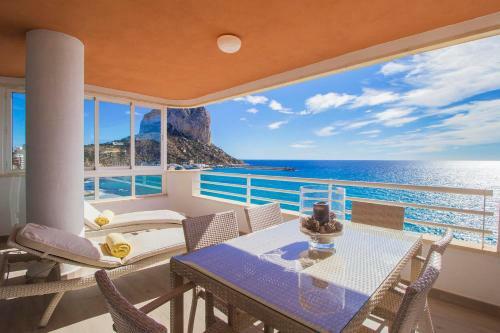 Stunning Frontline Apartment Rubino In Calpe