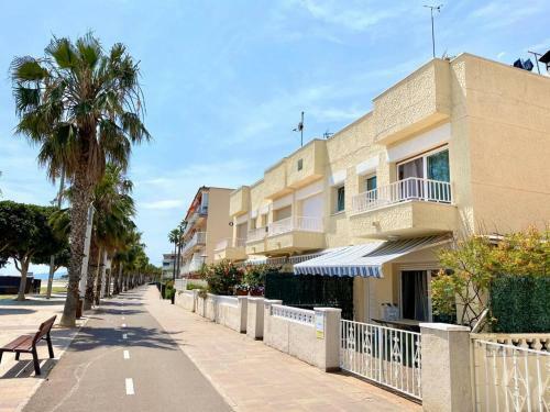 House In Front Of The Beach With Sea View