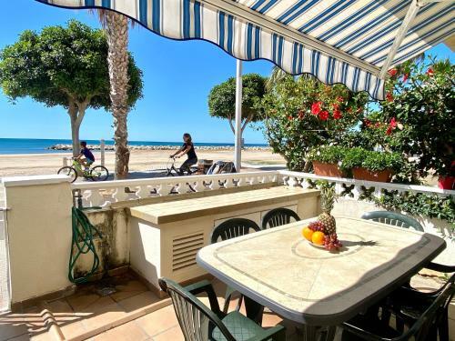House In Front Of The Beach With Sea View