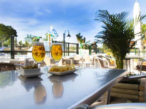 Attractive Bungalow With A Covered Terrace, 1 Km From Beach