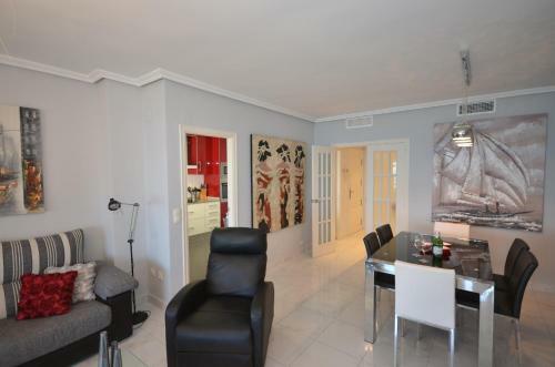 Apartamento Balcones De La Zofra Ref 234