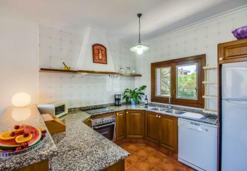 Can Picafort Holiday Home Sleeps 6 With Pool Air Con And Wifi