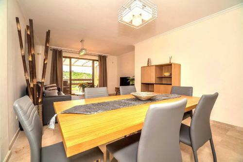 Apartamento 2279-lovely 2 Bedrooms With Terrace With Views