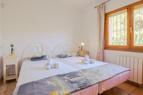Villa In Casas de Torrat Sleeps 6 With Pool And Air Con