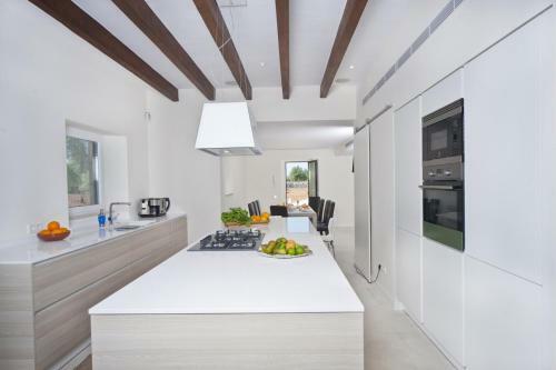Cas Concos Villa Sleeps 8 With Pool Air Con And Wifi