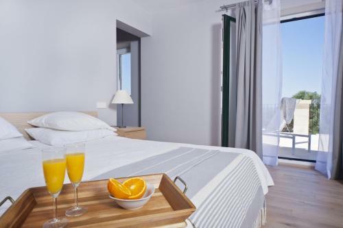 Cas Concos Villa Sleeps 8 With Pool Air Con And Wifi