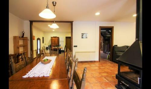 Casserres Villa Sleeps 20 With Pool