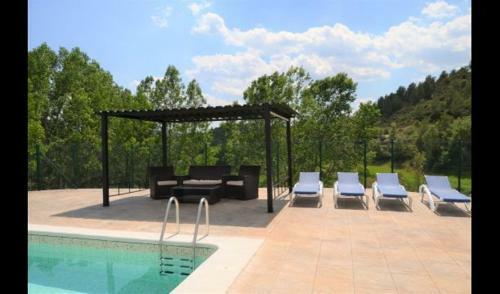 Villa In Casserres Sleeps 2 With Pool