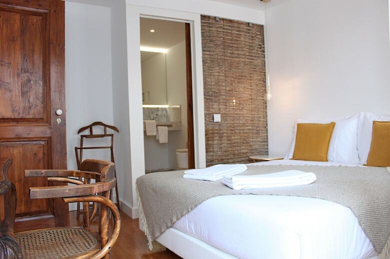 54 Santa Catarina Apartments