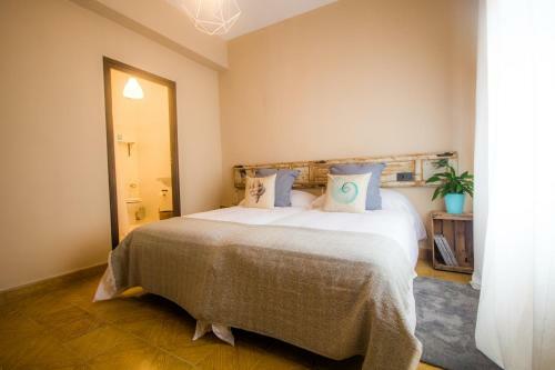 Hostal The Old Seaman Bed & Breakfast
