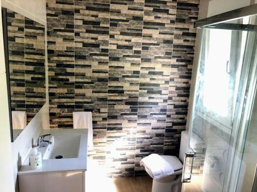 Chalet Con Piscina Para 6 Personas