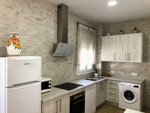 Chalet Con Piscina Para 6 Personas