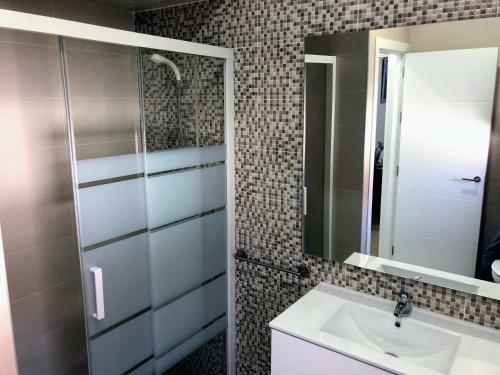 Chalet Con Piscina Para 6 Personas