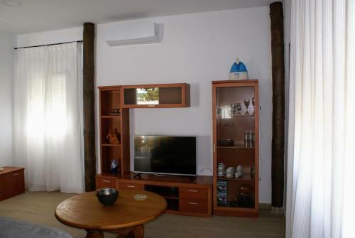 Chalet Con Piscina Para 6 Personas