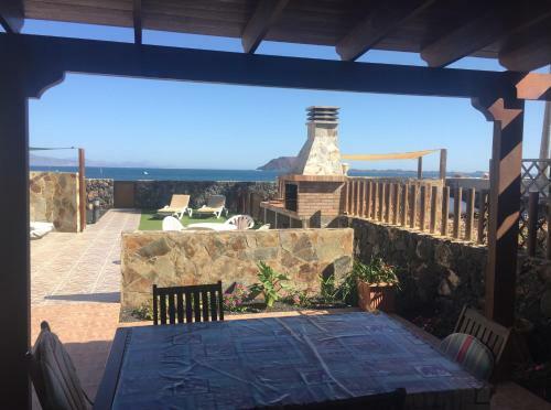 Wonderful Villa By The Sea