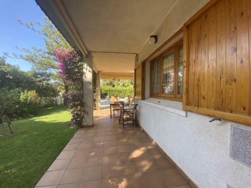Th64 Villa Creixell For 10 People