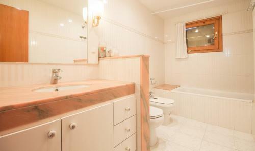 Th64 Villa Creixell For 10 People