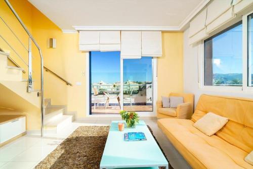 Fantastic First Beach Line Attic Apartment Sleep7