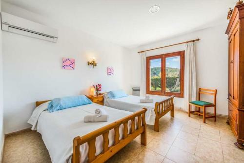 Port de Pollenca Villa Sleeps 6 With Pool Air Con And Wifi
