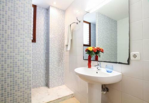 Port de Pollenca Apartment Sleeps 6 With Wifi