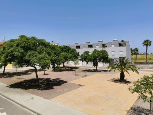 Tranquilo Y C�modo Adosado En Puerto de Sagunto