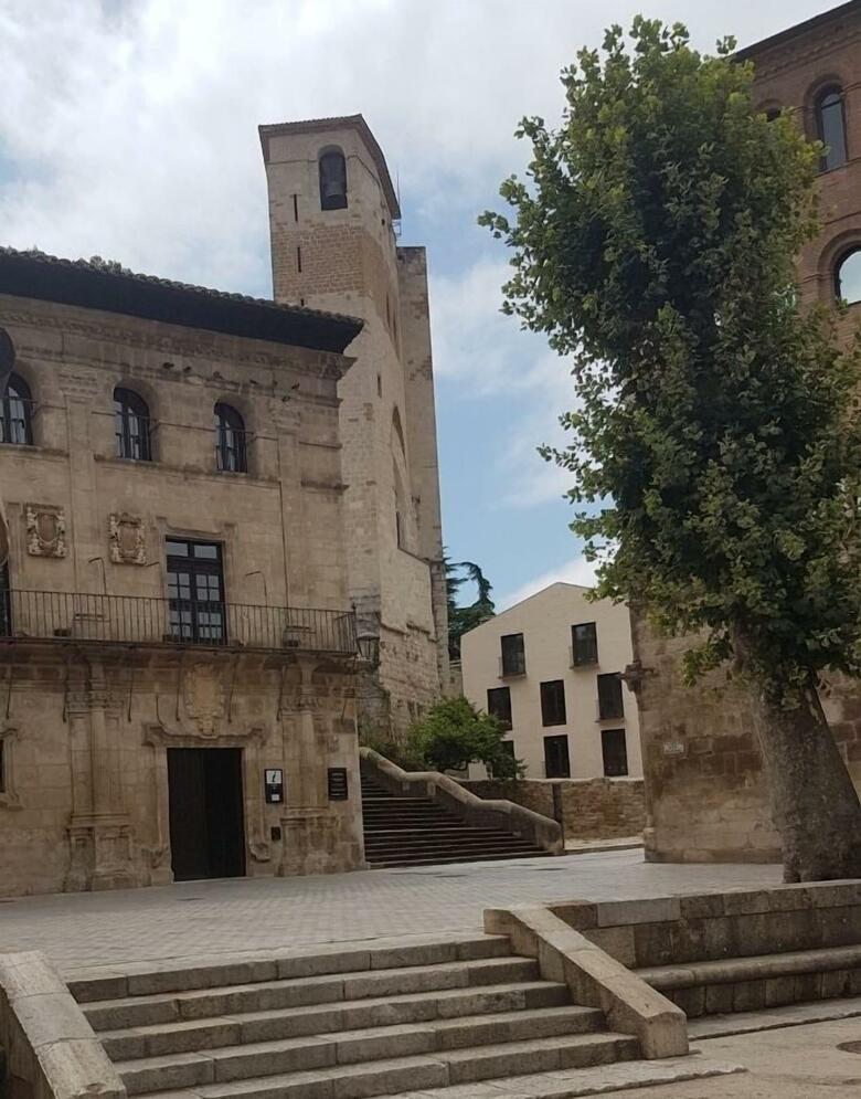 Hostal Estella Rooms - Autocheckin