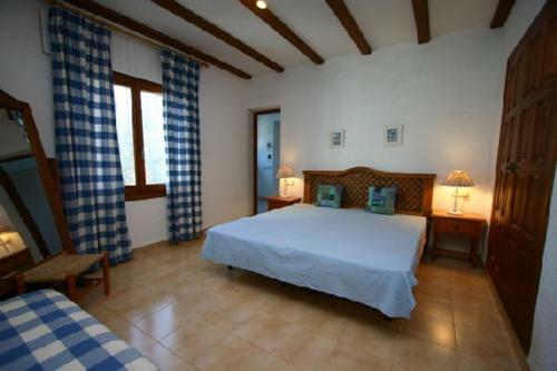 Fanadix Villa Sleeps 10 With Pool Air Con And Wifi