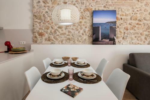 R32 Boutique Apartments