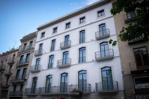 R32 Boutique Apartments