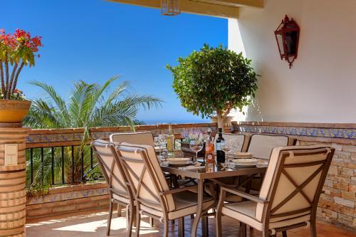 Frigiliana Villa Sleeps 6 Pool Air Con Wifi